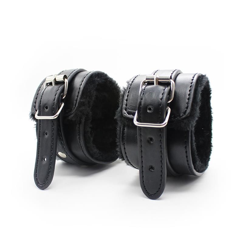 Set noir Bondage de 11 pièces