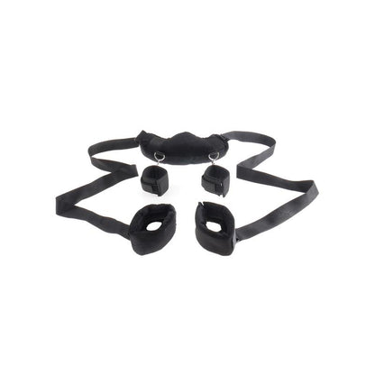 FETISH FANTASY SERIES position de maître de la série fetish fantasy avec menottes